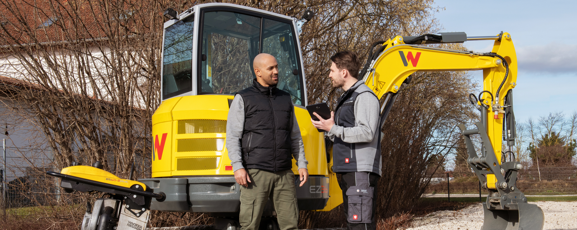 Tracked Zero Tail Excavator EZ36