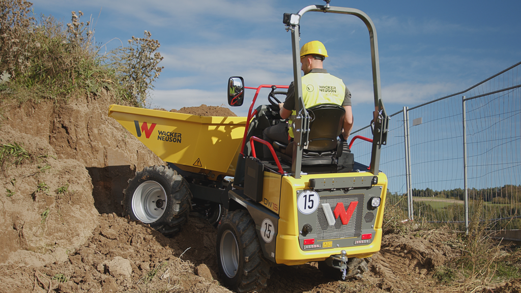 Dumper DW15 im Einsatz