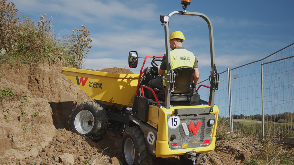 DW15 dumper in action