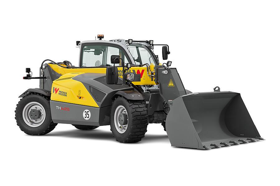 Wacker Neuson telehandler TH625 with earth shovel in studio