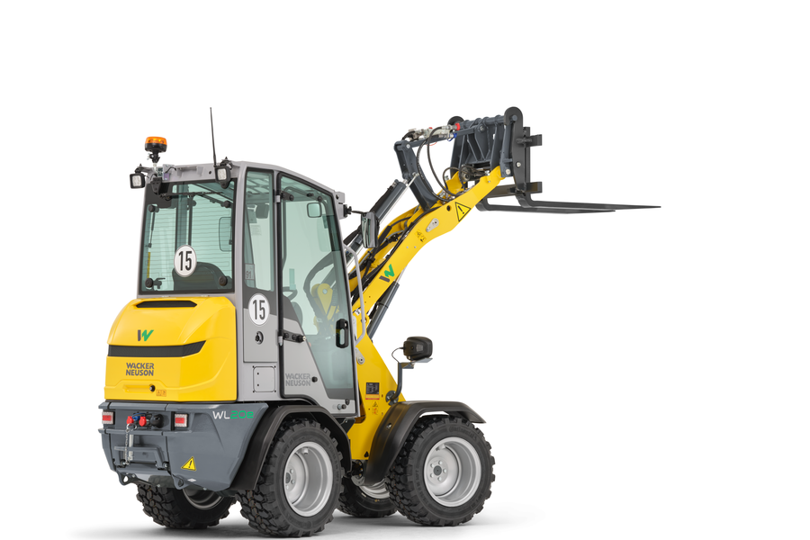 Wacker Neuson wheel loader WL20e Li-Ion studio picture with pallet fork