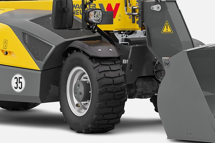 Wacker Neuson telehandler TH625 in studio, tyres