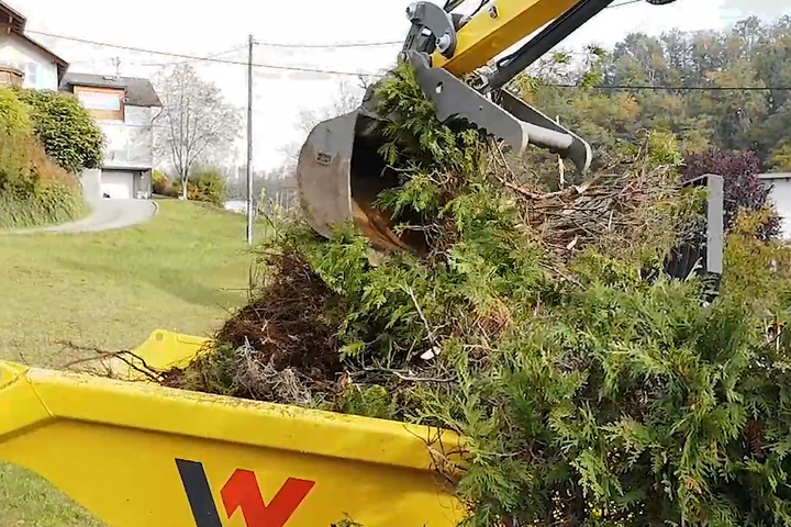 Tracked Zero Tail Excavator EZ36