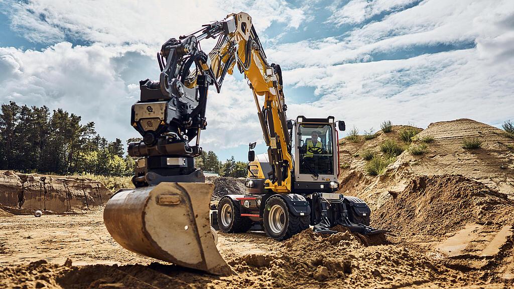 Wacker_Neuson_EW100_1_1.jpg EW100 Bagger im Einsatz