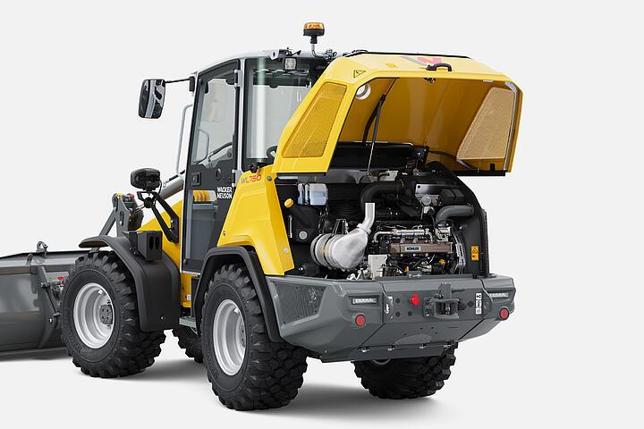 Wacker Neuson wheel loader WL750 engine transverse, studio