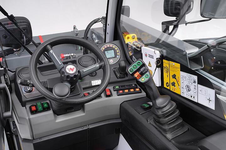 Wacker Neuson telehandler TH412, colour-oriented operating concept
