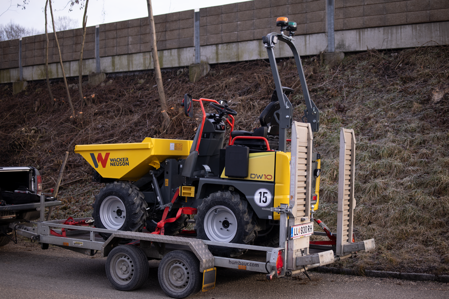 Dumper sur pneus DW10
