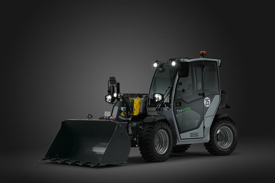 Wacker Neuson telehandler TH412e Lightning, studio