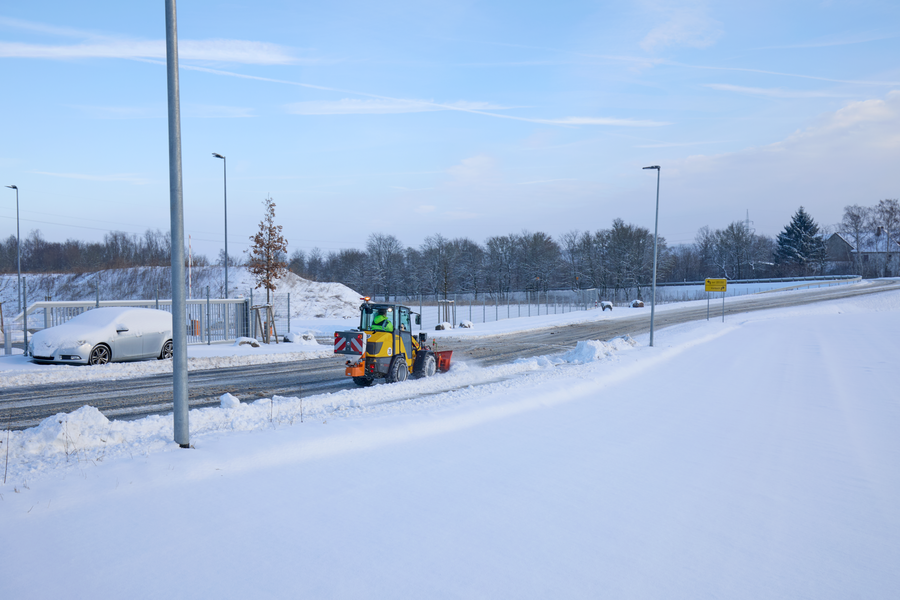 Wacker Neuson wheel loader WL250 in winter use