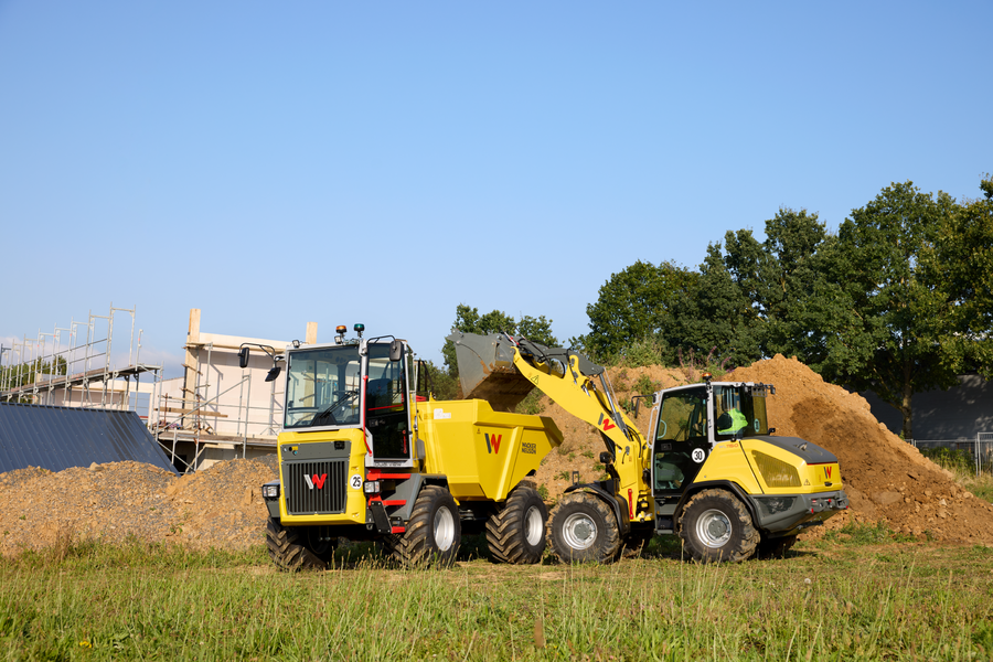 Wacker Neuson wheel loader WL1150 in action