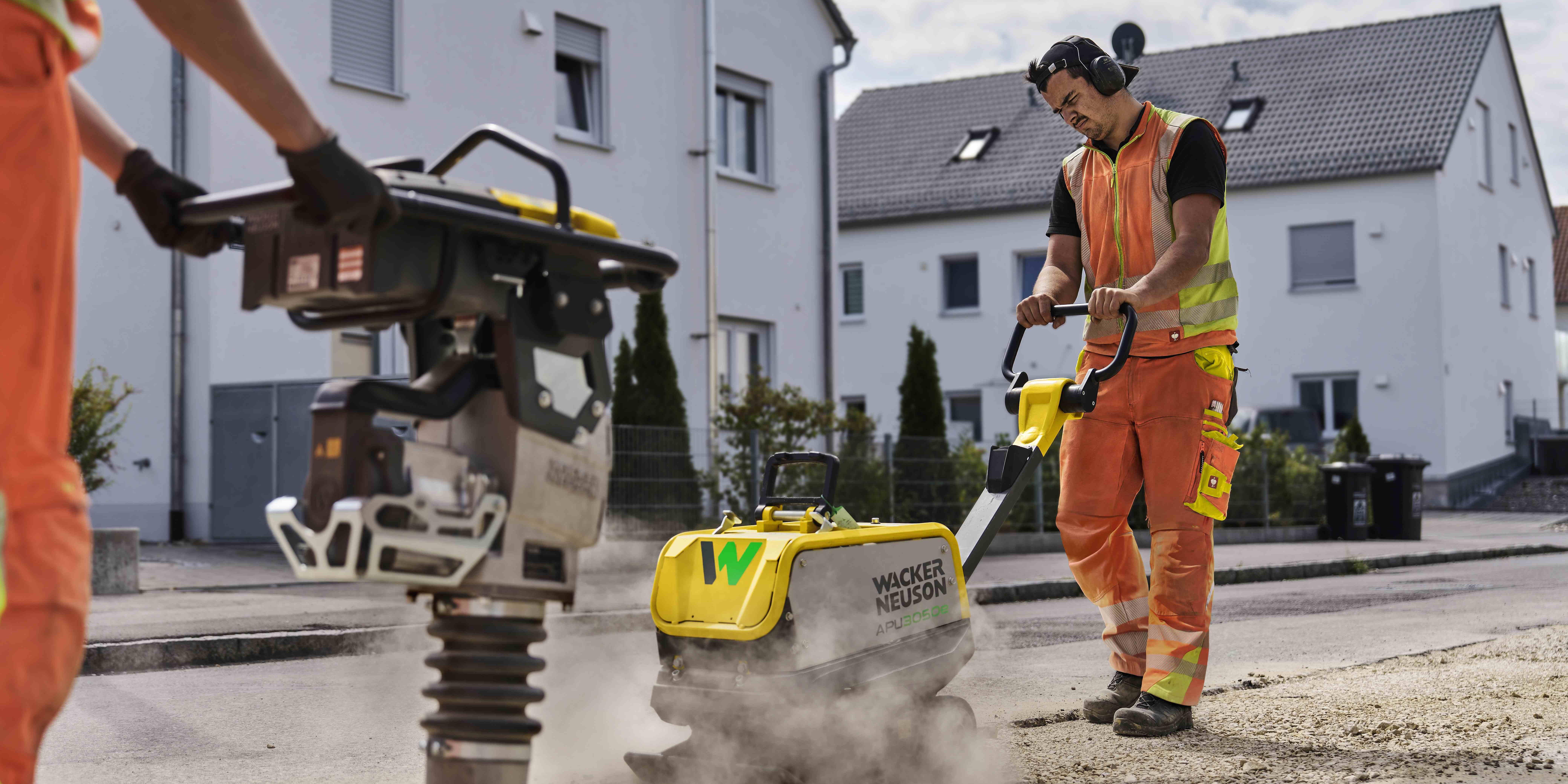 some rammers and vibratory plates from Wacker Neuson in action