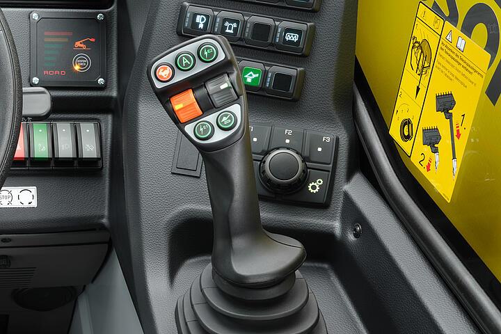 Wacker Neuson telehandler TH625 joystick, studio