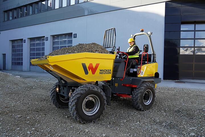 Dumper sur pneus DW50