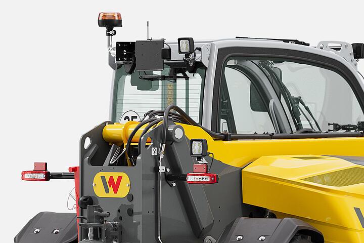 Wacker Neuson telehandler TH625 stüdyoda, Ön cam ısıtması