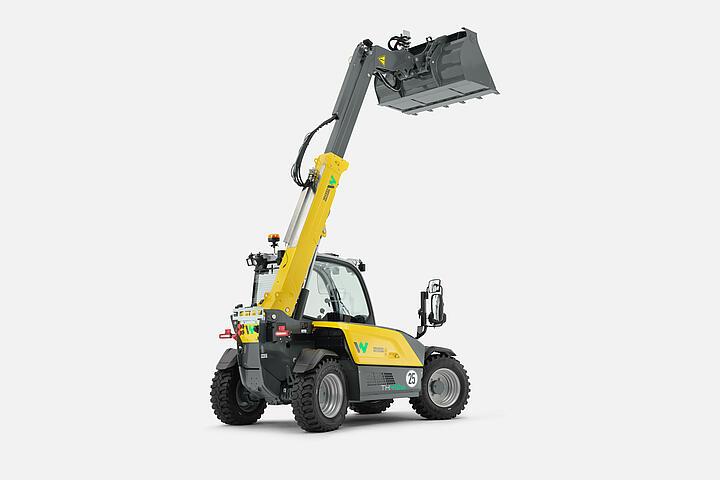 Wacker Neuson telehandler TH412e performance, studio