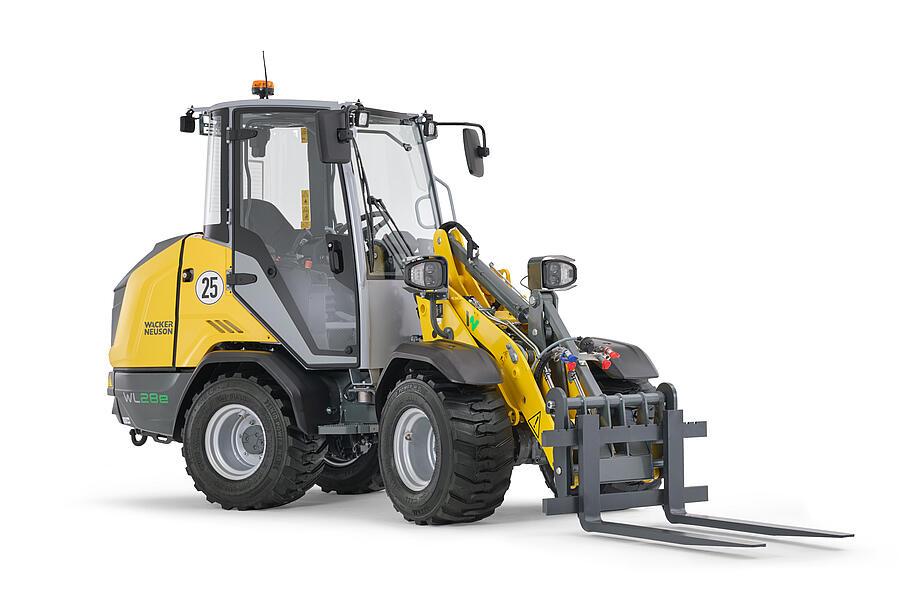 Wacker Neuson wheel loader WL28e with cabin, studio