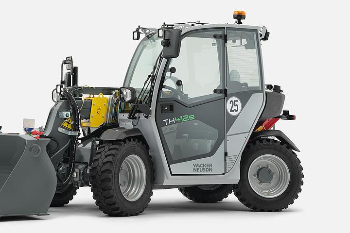 Телескопический погрузчик Wacker Neuson TH412e, Кабина