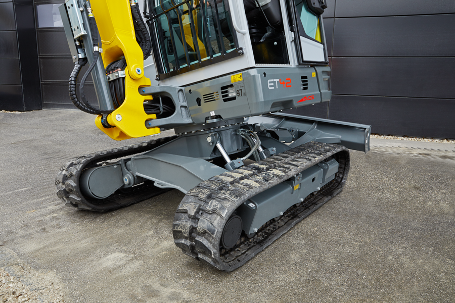 Tracked Conventional Excavator ET42