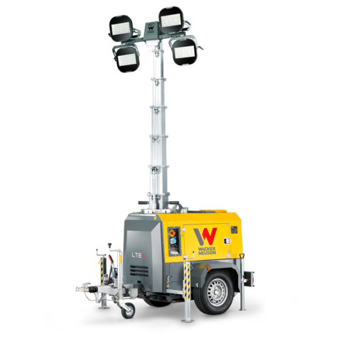 Wacker Neuson Light Towers with LED lamps LTE4 studio picture.