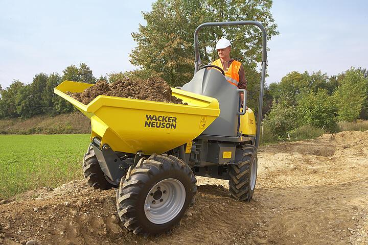 Dumper sobre ruedas  1001