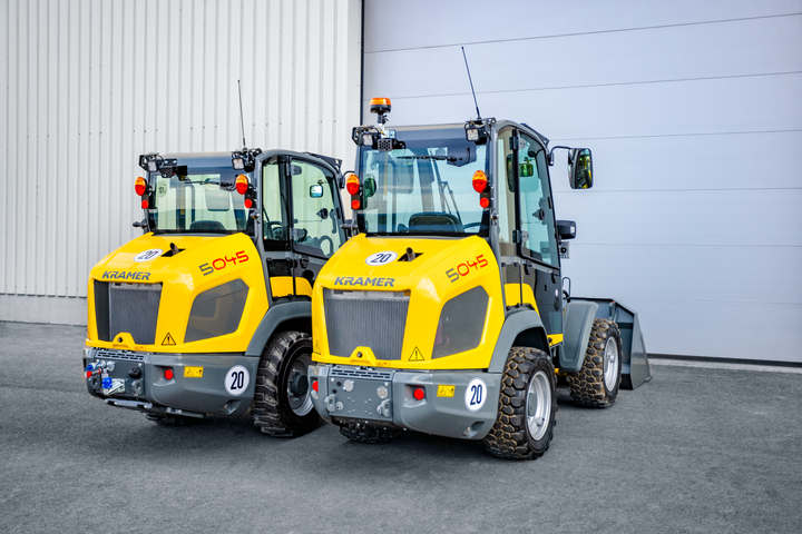 The Kramer wheel loader 5045 is available with two cab heights.