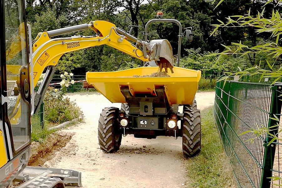 Dumper sur pneus DW30