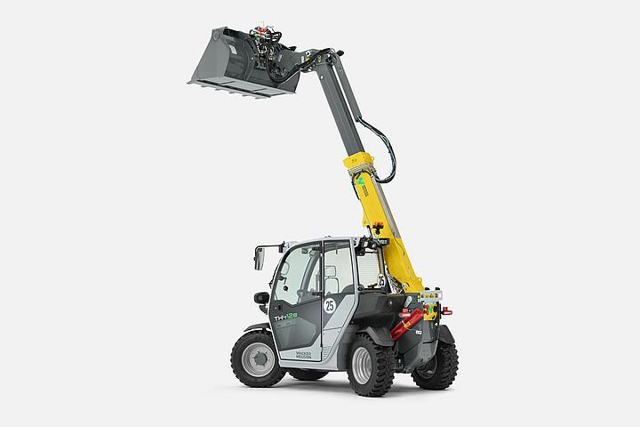 Wacker Neuson telehandler TH412e electric drive, studio