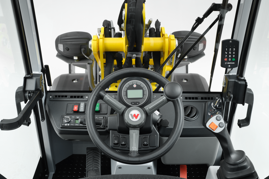 Wacker Neuson wheel loader WL20e Li-Ion detail picture studio