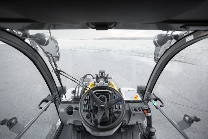 Kramer wheel loaders have 360° all-round visibility.