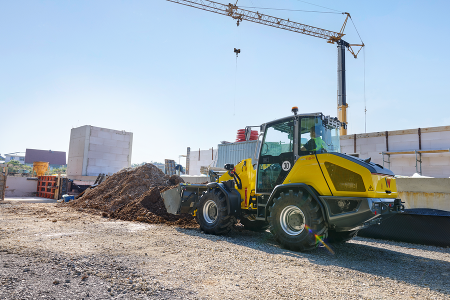 Wacker Neuson wheel loader WL1150 in action