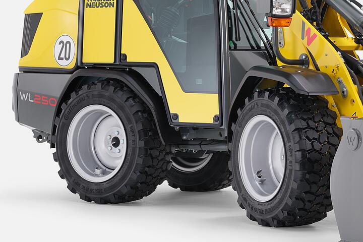 Wacker Neuson wheel loader WL250, Easy entry and exit