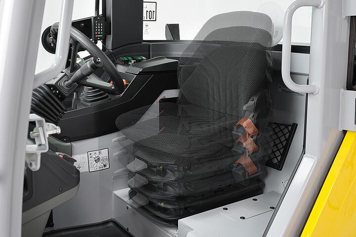 Wacker Neuson wheel loader WL750, WL950, WL1150 Driver's seat (joystick console not spring-loaded), studio