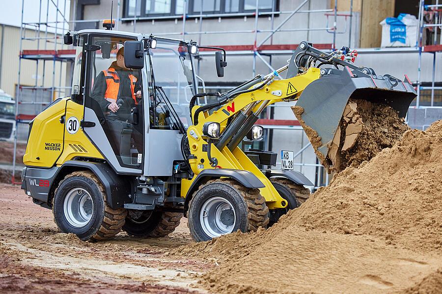 Wacker Neuson Anbaugeräte, Erdschaufel mit Reißzähnen