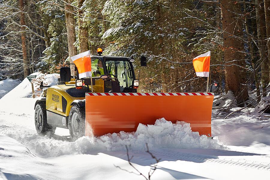 Wacker Neuson attachment, Snow plough