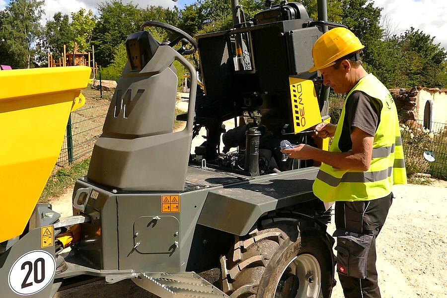 Dumper sur pneus DW30