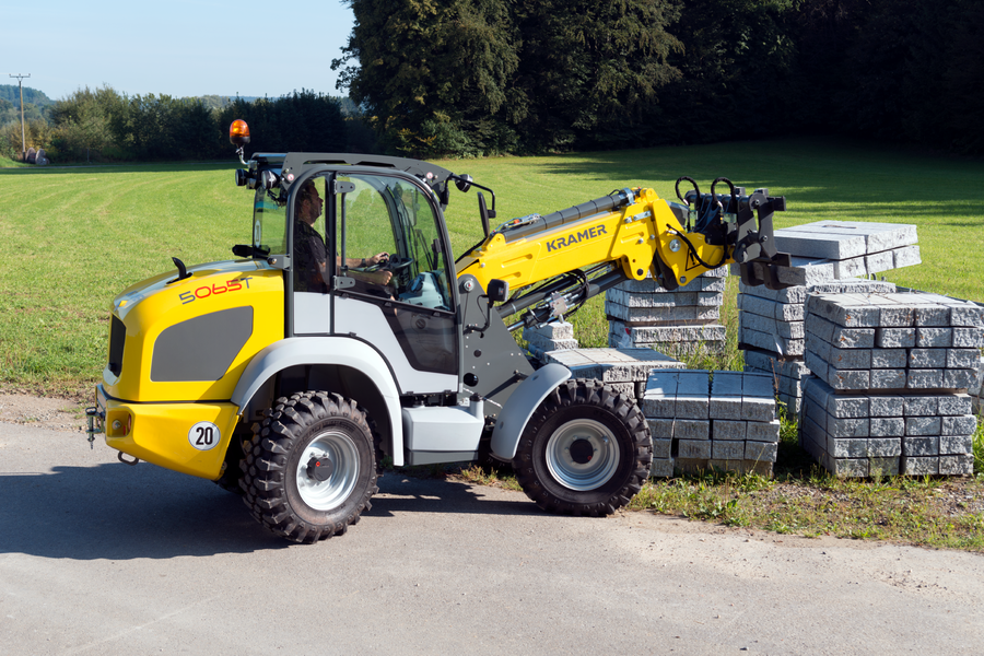 The Kramer telescopic wheel loader 5065T while loading stones.