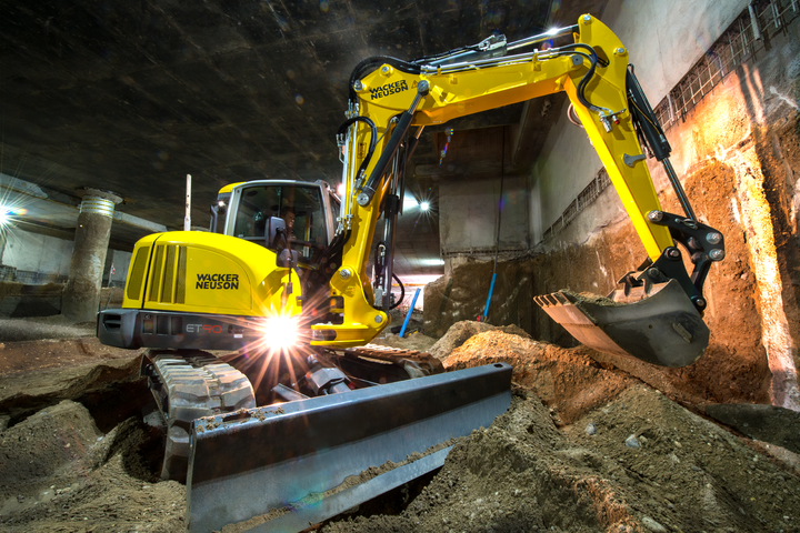 Tracked Conventional Excavator ET90