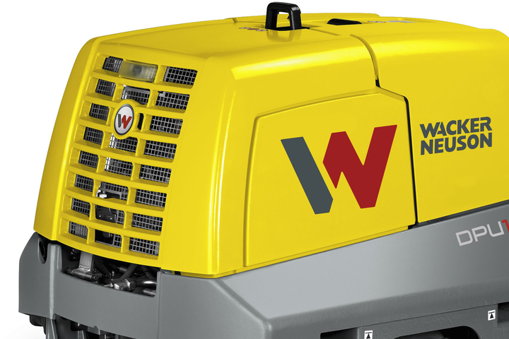 Plancha vibratoria con control remoto DPU130r