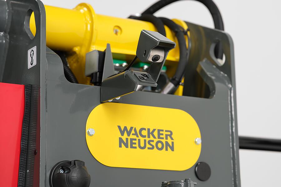 Wacker Neuson telehandler TH625, reversing camera, studio