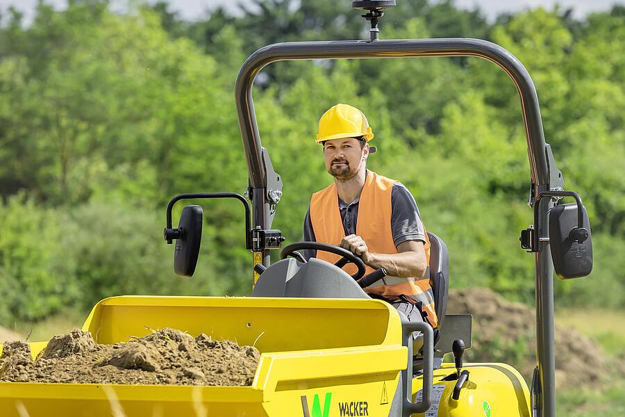 DW15e when removing soil in the field