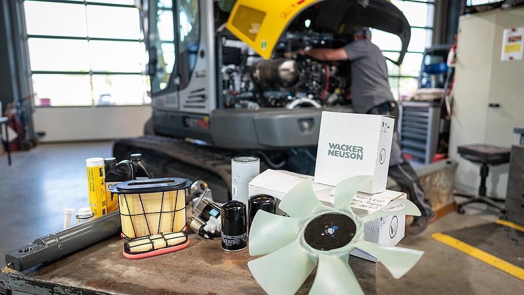 various wacker neuson spare parts in workshop