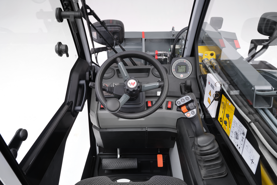 Wacker Neuson telehandler TH412, studio picture, interior view cabin