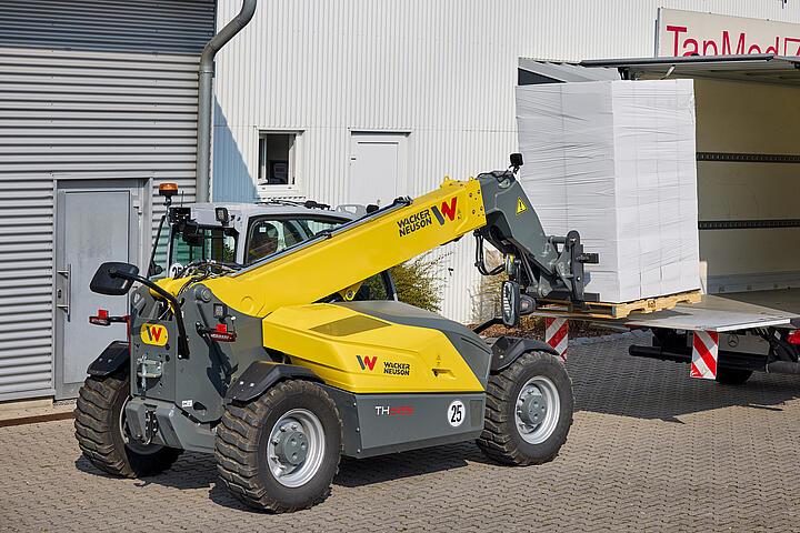 Chariot télescopique Wacker Neuson TH625 en application, Flow Sharing