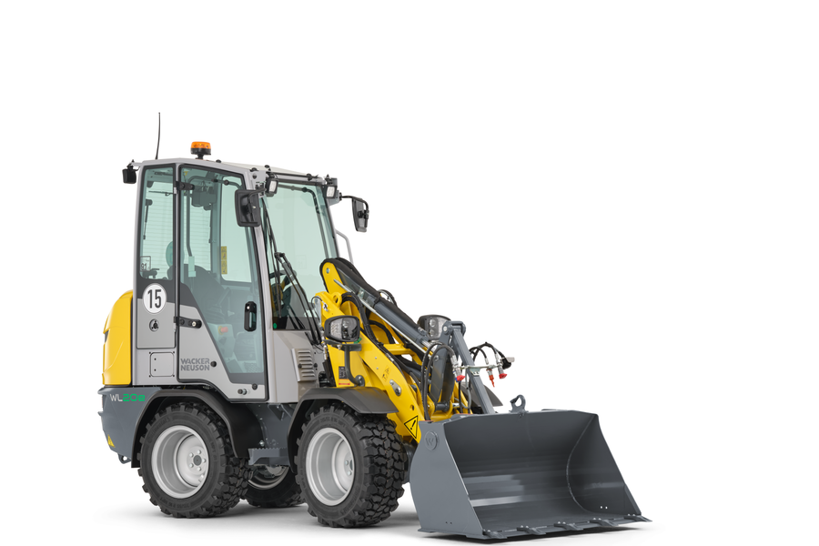 Wacker Neuson wheel loader WL20e Li-Ion studio picture with earth bucket