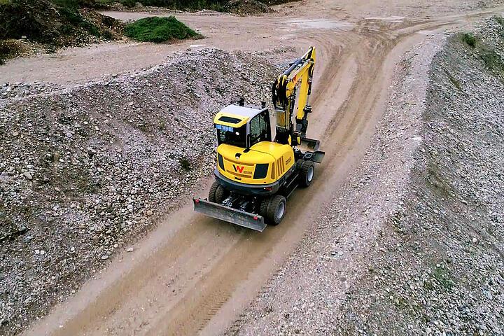 Escavatore Mobile EW65