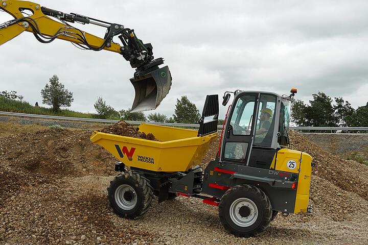 Dumper sur pneus DW60