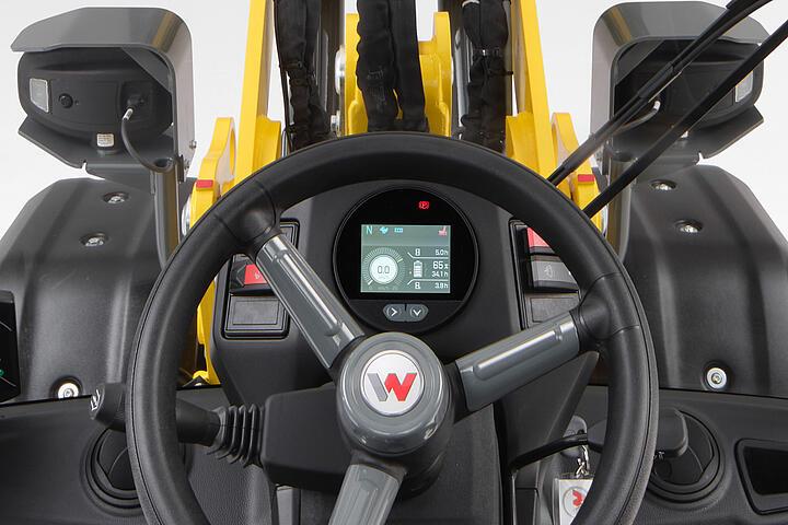 Wacker Neuson lastik tekerlekli yükleyici WL28e display dijital, stüdyo