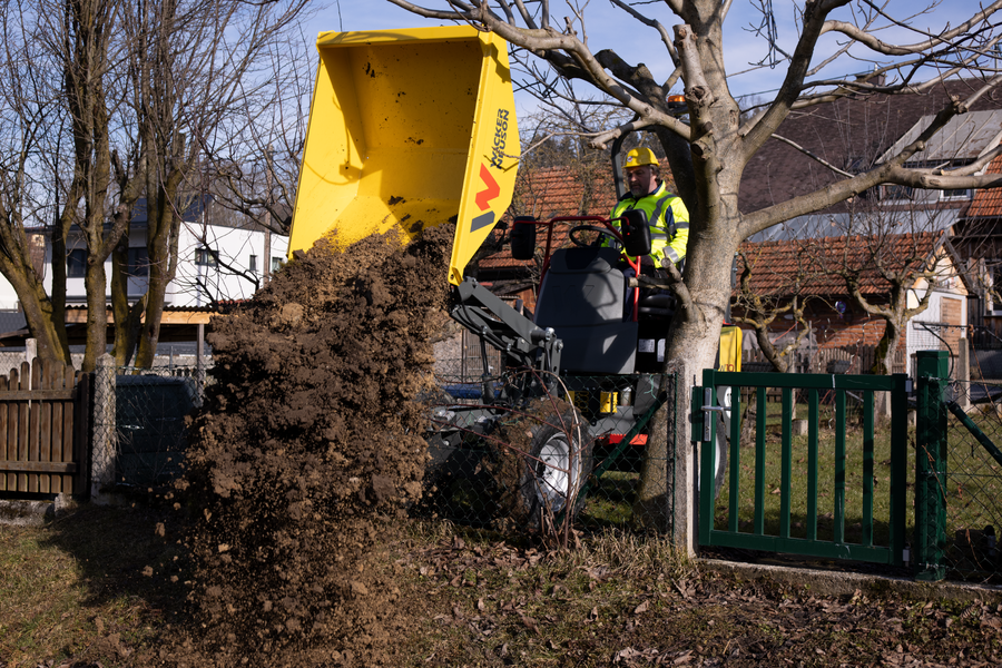 Dumper sur pneus DW10